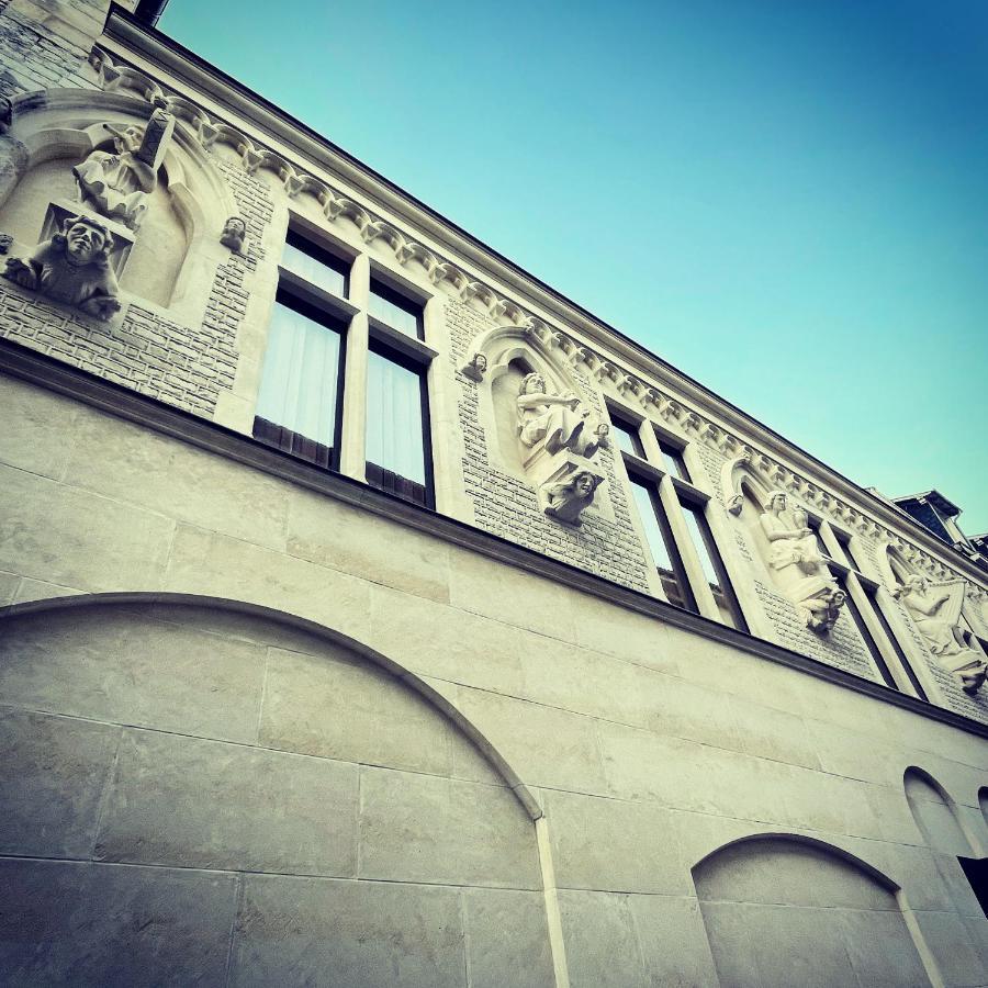 Charme De L'Ancien Pour Cet Appartement Entierement Renove Dans L'Hypercentre De Reims Eksteriør bilde