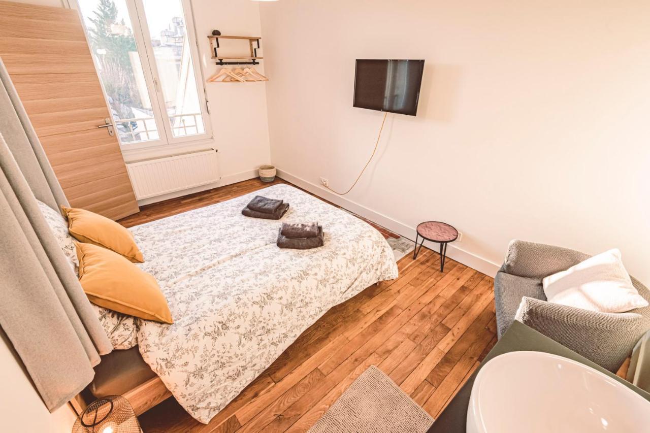 Charme De L'Ancien Pour Cet Appartement Entierement Renove Dans L'Hypercentre De Reims Eksteriør bilde